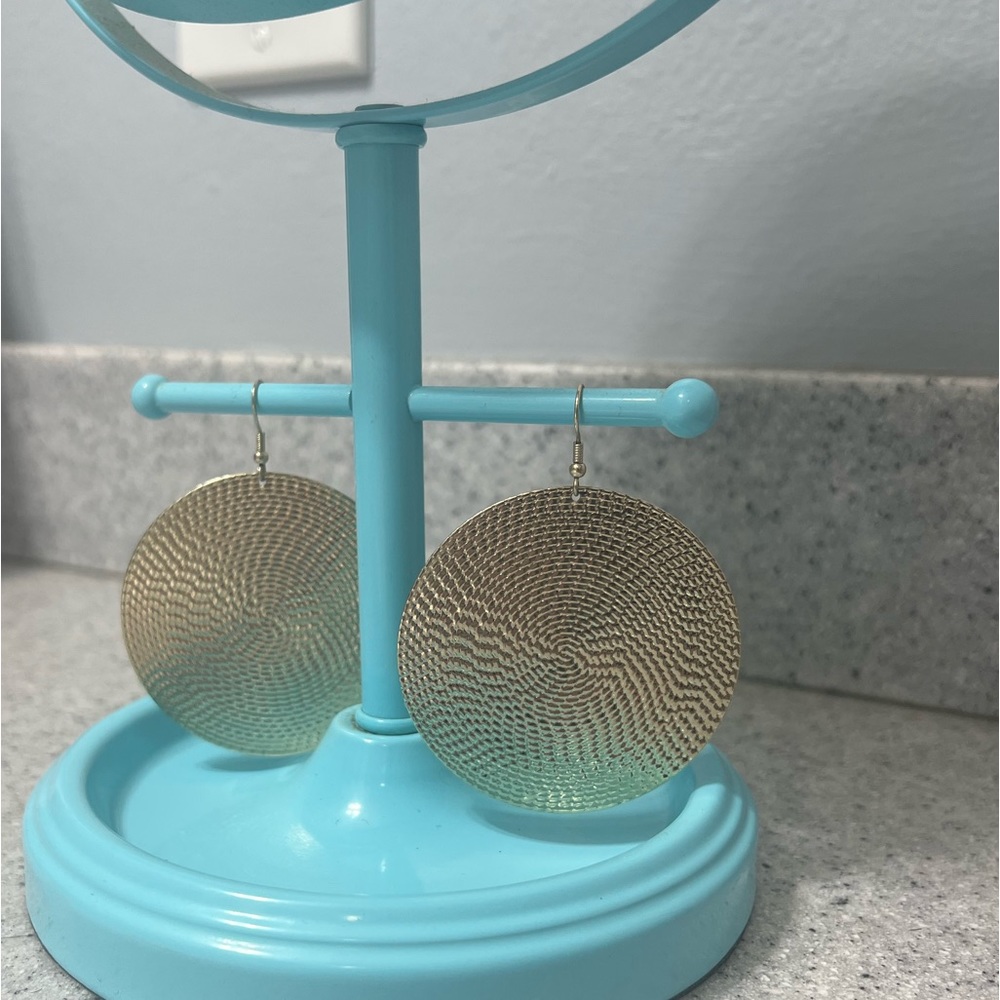 Gold disc earrings